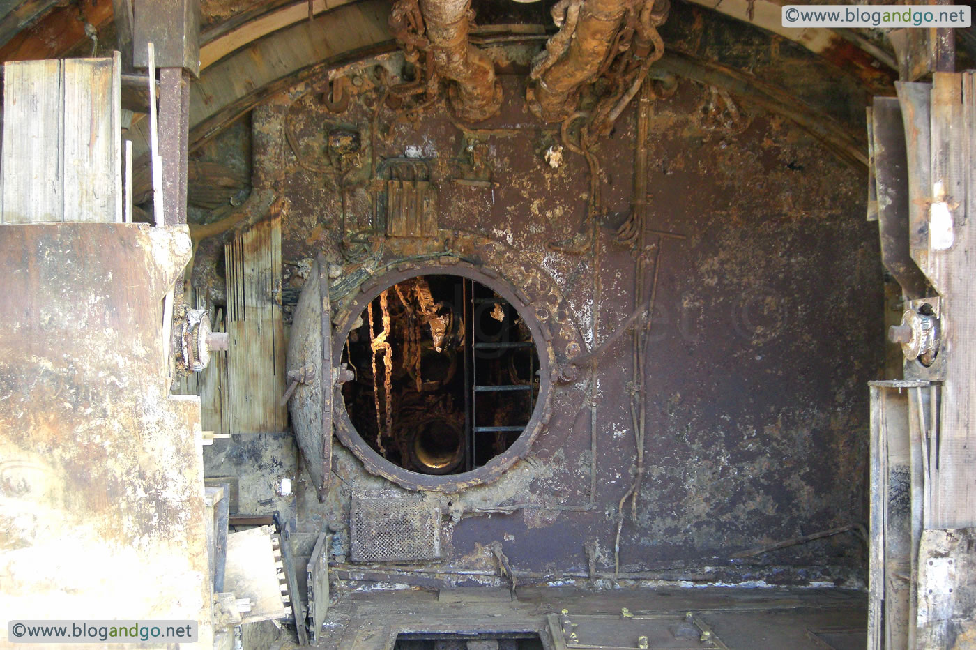 U534 - Forward crew quarters and torpedo room